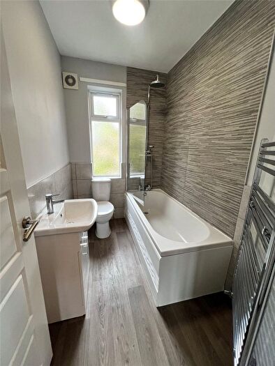 2 Bedroom Flat To Rent In Granville Road, Gosforth, Newcastle Upon Tyne, Tyne And Wear, NE3