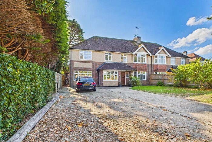 6 Bedroom Semi-detached House For Sale In Aldwick Road, Bognor Regis, PO21
