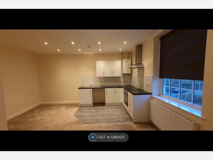 2 Bedroom Flat To Rent In The Barrel, Kidderminster DY10