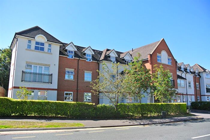 2 Bedroom Flat To Rent In Goldsworth Road, Woking, GU21