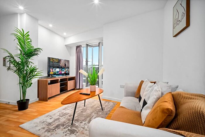 2 Bedroom Flat To Rent In Masshouse Lane, Birmingham, B5