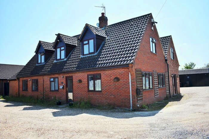 1 Bedroom Studio To Rent In Room, Newlands Farm, Crawley Road Bourne End, Cranfield, Bedfordshire, MK43