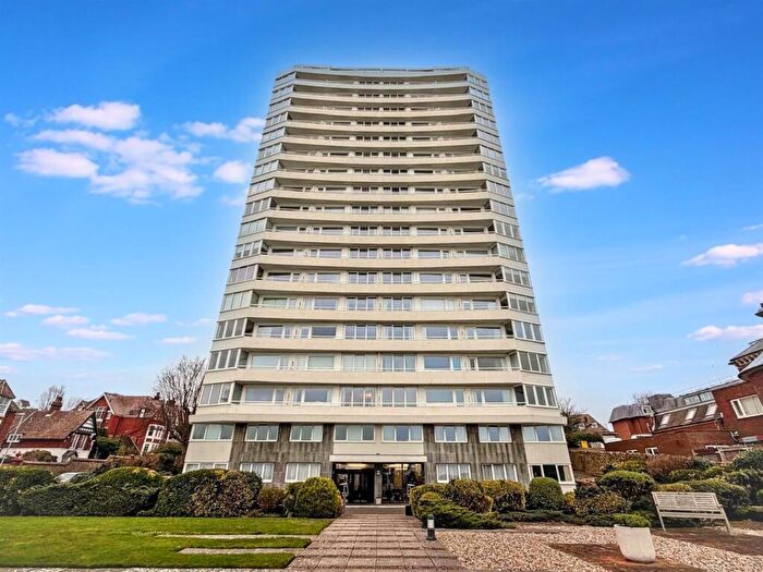 2 Bedroom Flat For Sale In Bolsover Road, Eastbourne, BN20