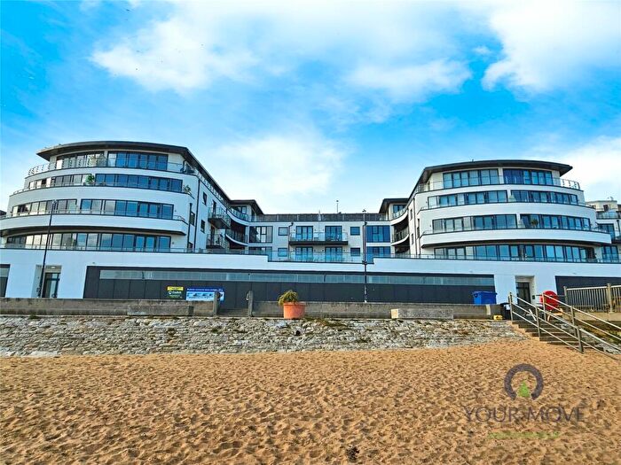 2 Bedroom Flat For Sale In Beach Drive, Ramsgate, Kent, CT11