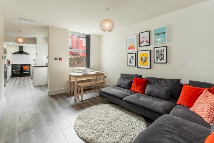 6 Bedroom Terraced House To Rent In Wrenbury St, Kensington, L7