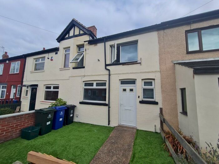 3 Bedroom House To Rent In Kings Crescent, Edlington, Doncaster, DN12