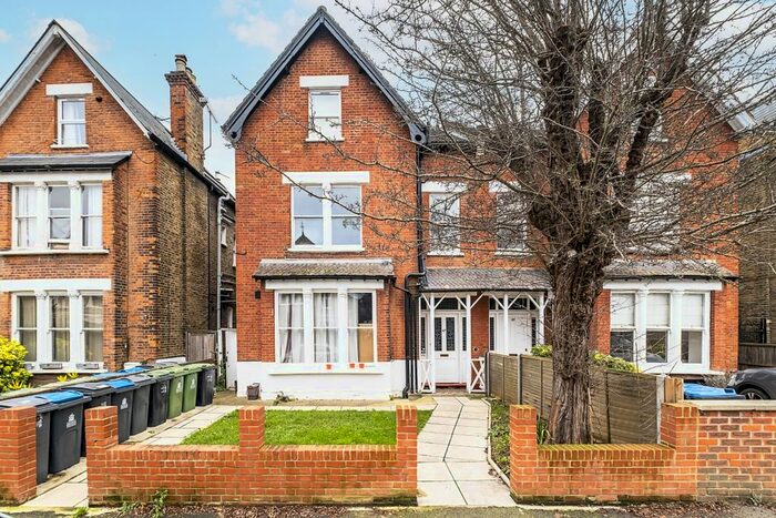 2 Bedroom Flat To Rent In Fassett Road, Kingston Upon Thames, KT1