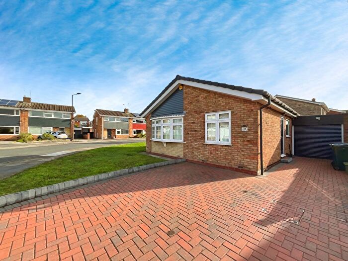2 Bedroom Detached Bungalow For Sale In Laneham Close, Bessacarr, Doncaster, DN4
