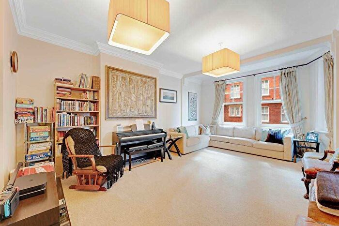 4 Bedroom Flat To Rent In Cheyne Court Flood Street London, London, SW3
