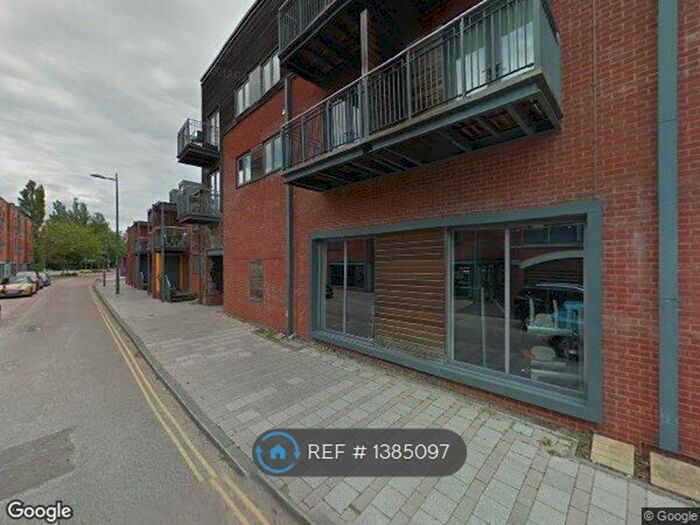 2 Bedroom Flat To Rent In Basin Road, Worcester, WR5