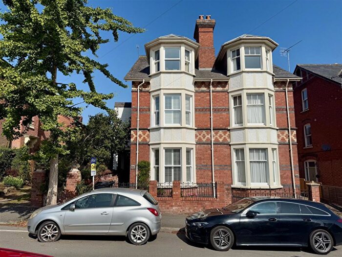 4 Bedroom Semi-Detached House For Sale In Ryelands Street, Hereford, HR4