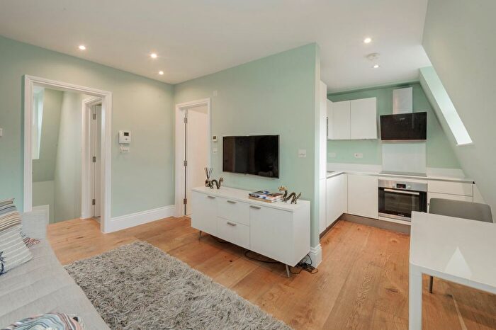 1 Bedroom Flat To Rent In Oakley Street, Chelsea, SW3