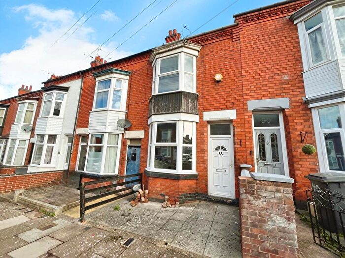 3 Bedroom Terraced House For Sale In Haddenham Road, Leicester, Leicestershire, LE3