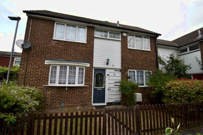 4 Bedroom Terraced House To Rent In Vandyke, Bracknell, Berkshire, RG12