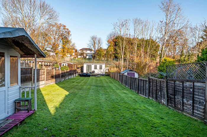 3 Bedroom End Of Terrace House For Sale In Amherst Drive, Orpington, BR5