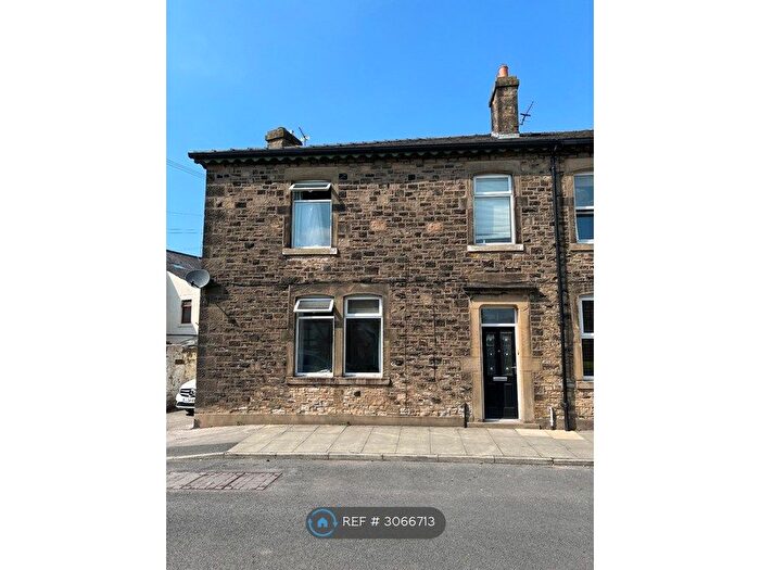 3 Bedroom Terraced House To Rent In Crumpax Avenue, Preston, PR3