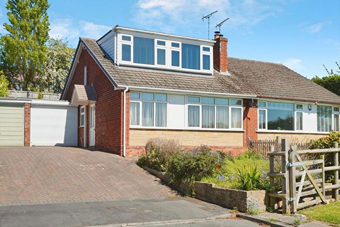 3 Bedroom Bungalow For Sale In Oadby Rise, Burton-On-Trent, Staffordshire, DE13
