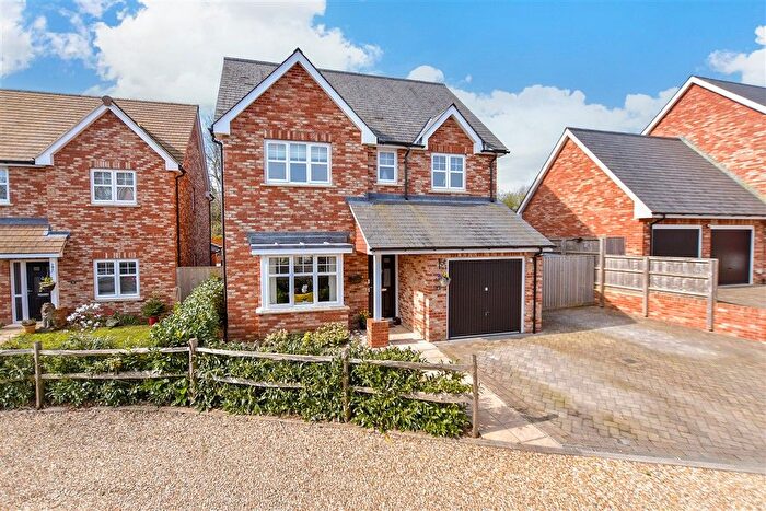 4 Bedroom Detached House For Sale In Hollybush Close, Ryde, Isle Of Wight, PO33