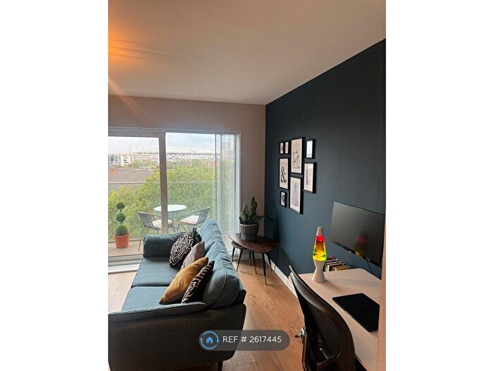 1 Bedroom Flat To Rent In River Heights, London, E15