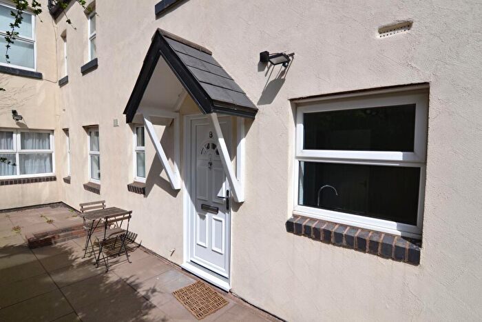 2 Bedroom Flat For Sale In Wheatsheaf Road, Birmingham, B16