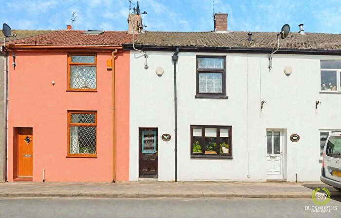 3 Bedroom Terraced House For Sale In Sough Road, Darwen, BB3
