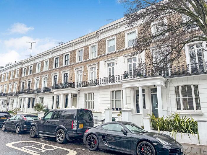 Studio For Sale In Fernshaw Close, Fernshaw Road, London, SW10