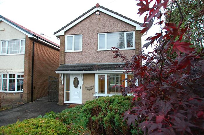 3 Bedroom Detached House To Rent In Ashfield Grove, Bolton, BL1