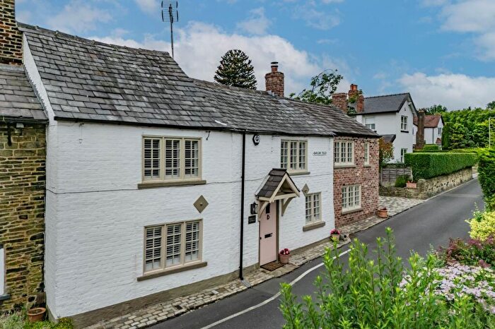 4 Bedroom End Of Terrace House For Sale In Fold End Cottage, Barlow Fold, Romiley, SK6