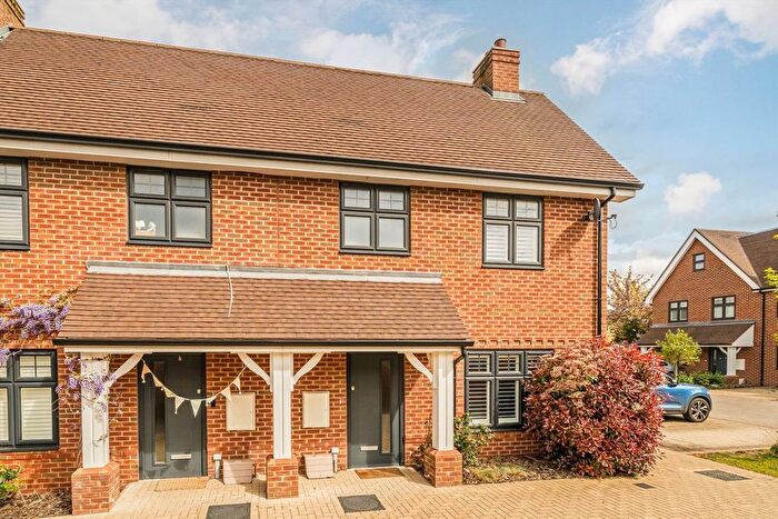 3 Bedroom Semi Detached House For Sale In Vale Road South, Surbiton, KT6