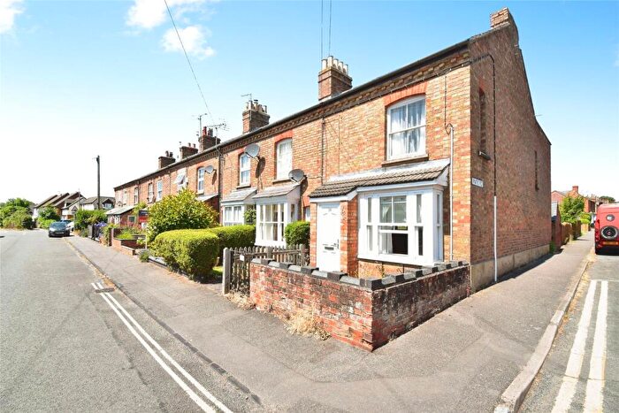 2 Bedroom End Of Terrace House For Sale In Avenue Road, Winslow, MK18