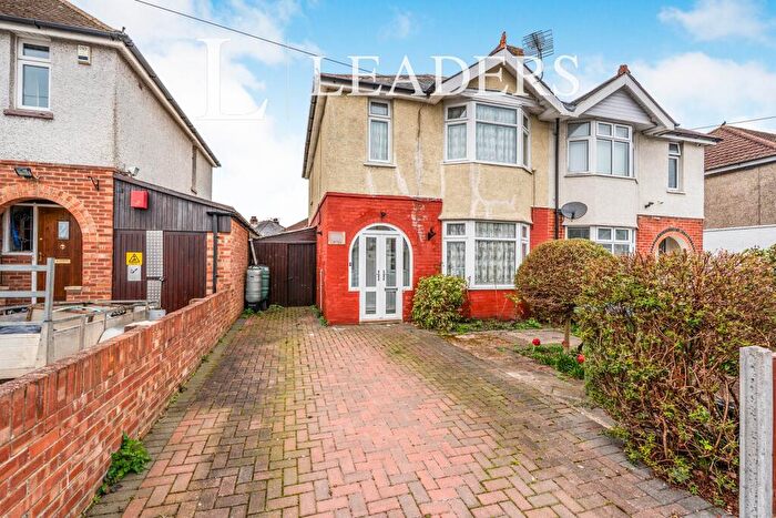 3 Bedroom Semi-Detached House To Rent In Rownhams Road, Southampton, SO16