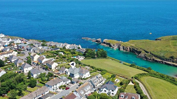 6 Bedroom Semi-Detached House For Sale In Lundy Road, Port Isaac, PL29