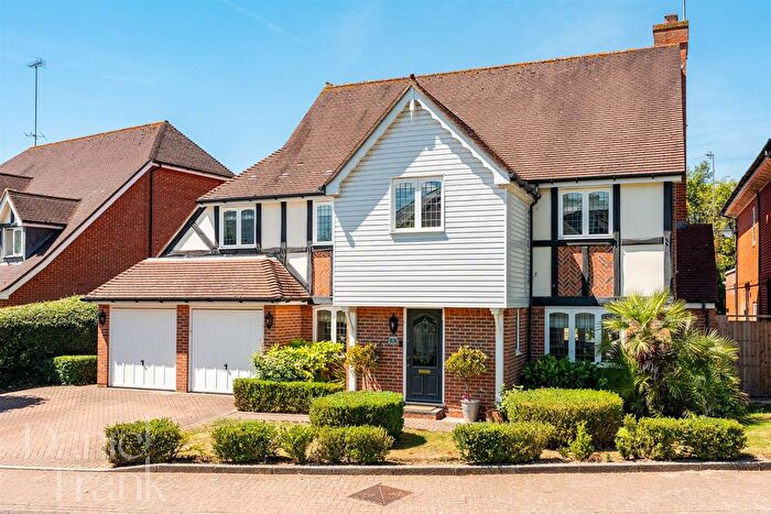 4 Bedroom Detached House For Sale In Fallow Fields, Loughton, IG10