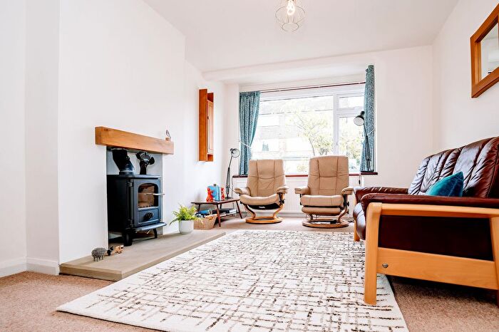 3 Bedroom Semi-Detached House For Sale In Winchester Crescent, Fulwood, S10