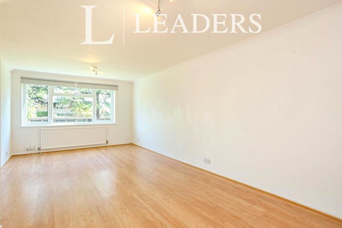 1 Bedroom Flat To Rent In Elsa Court, Hayne Road, BR3