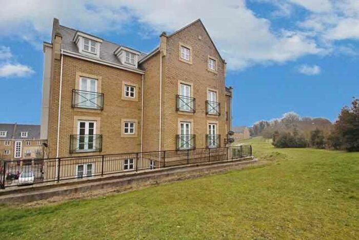 2 Bedroom Apartment To Rent In Sandpiper Close, Greenhithe, DA9