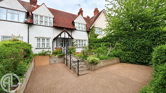 3 Bedroom Terraced House For Sale In Ridge Road, Letchworth Garden City, SG6