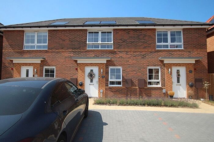 3 Bedroom Terraced House For Sale In Hadfield Place, New Waltham, DN36