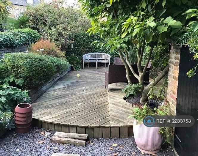 2 Bedroom Flat To Rent In Bathurst Gardens, London, NW10