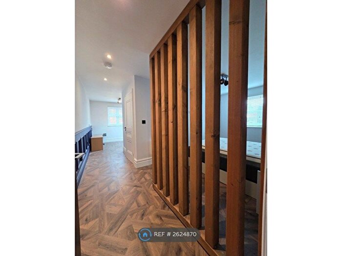 1 Bedroom Flat To Rent In Mansfield Road, Nottingham, NG5