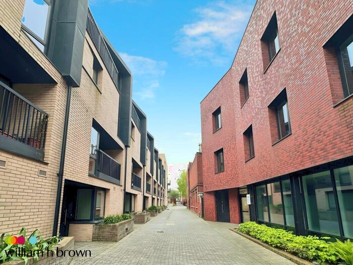 2 Bedroom House To Rent In Cannons Mews, Chelmsford, CM1