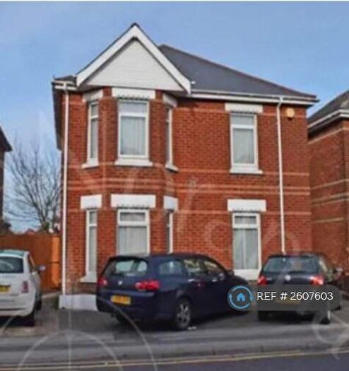 4 Bedroom Detached House To Rent In Ensbury Park Road, Bournemouth, BH9