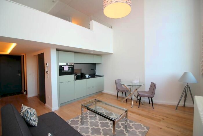 1 Bedroom Flat To Rent In Flat, Mcdonald Road, Edinburgh, EH7