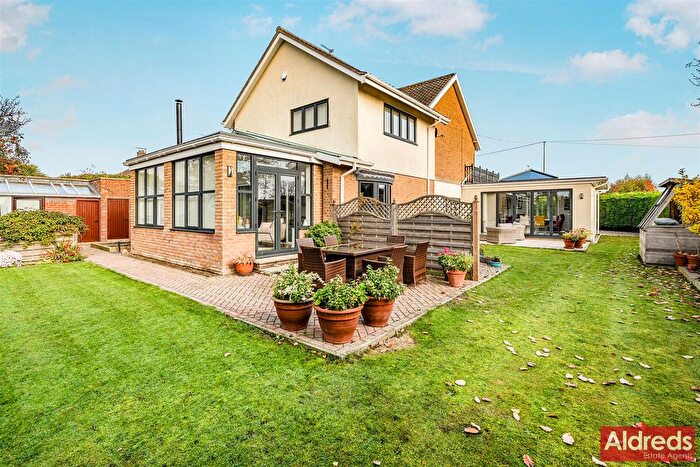 5 Bedroom Detached House For Sale In Bately Avenue, Gorleston, NR31