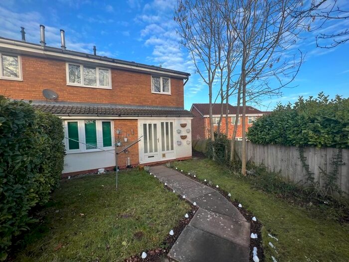 2 Bedroom End Of Terrace House To Rent In Heron Way, Newport, TF10