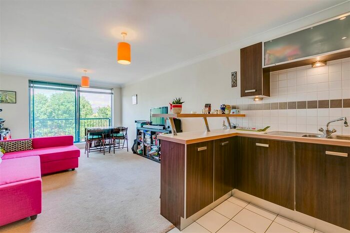 1 Bedroom Flat To Rent In North Point, Tottenham Lane, Crouch End, N8