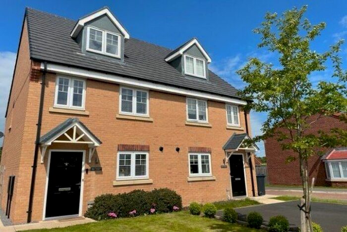 3 Bedroom Property To Rent In Cotswold Street, Northallerton, DL6