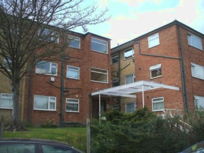 1 Bedroom Flat To Rent In Preston Hill, Kenton HA3