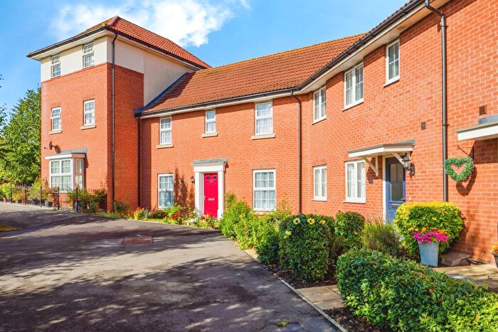 3 Bedroom Terraced House For Sale In School Square, Aylesham, Canterbury, CT3