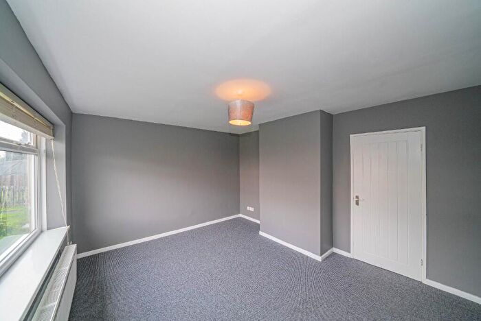 2 Bedroom End Of Terrace House To Rent In Hopedene, Leam Lane, Gateshead, Tyne And Wear, NE10